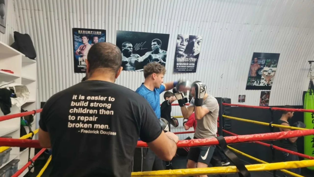 Non-contact boxing/mentoring programme - photo
